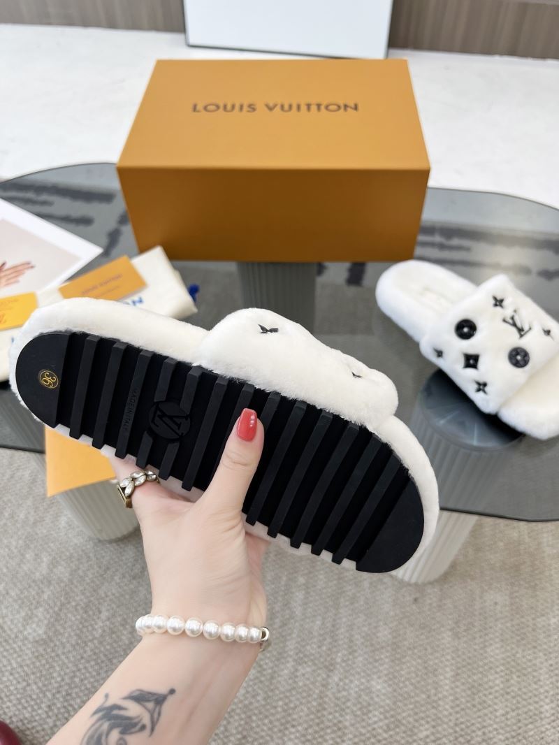 Louis Vuitton Slippers